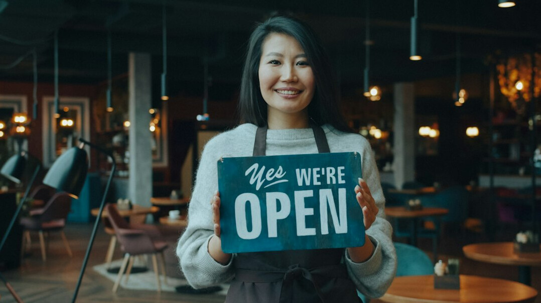 Portrait of a smiling businesswoman